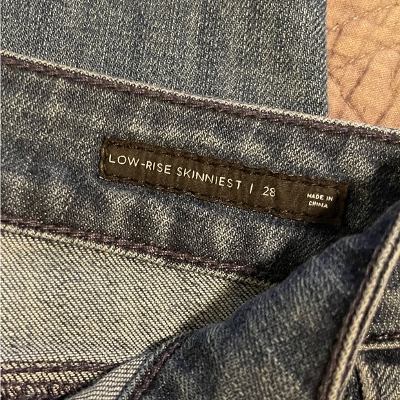 Bullhead Low Rise Skinniest Jeans Size 28" - Picture 9 of 9